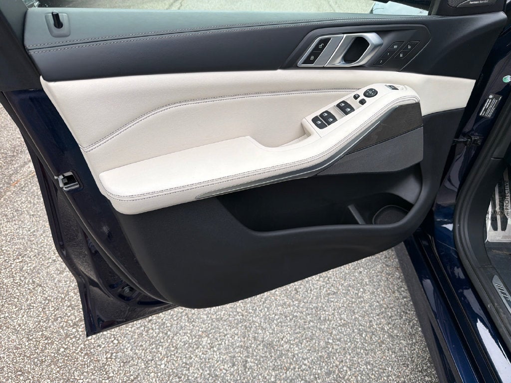 2020 BMW X5 M50i SE 22 EXEC DRVAST PANO SV HU LP SV AC
