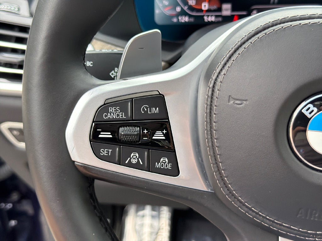 2020 BMW X5 M50i SE 22 EXEC DRVAST PANO SV HU LP SV AC