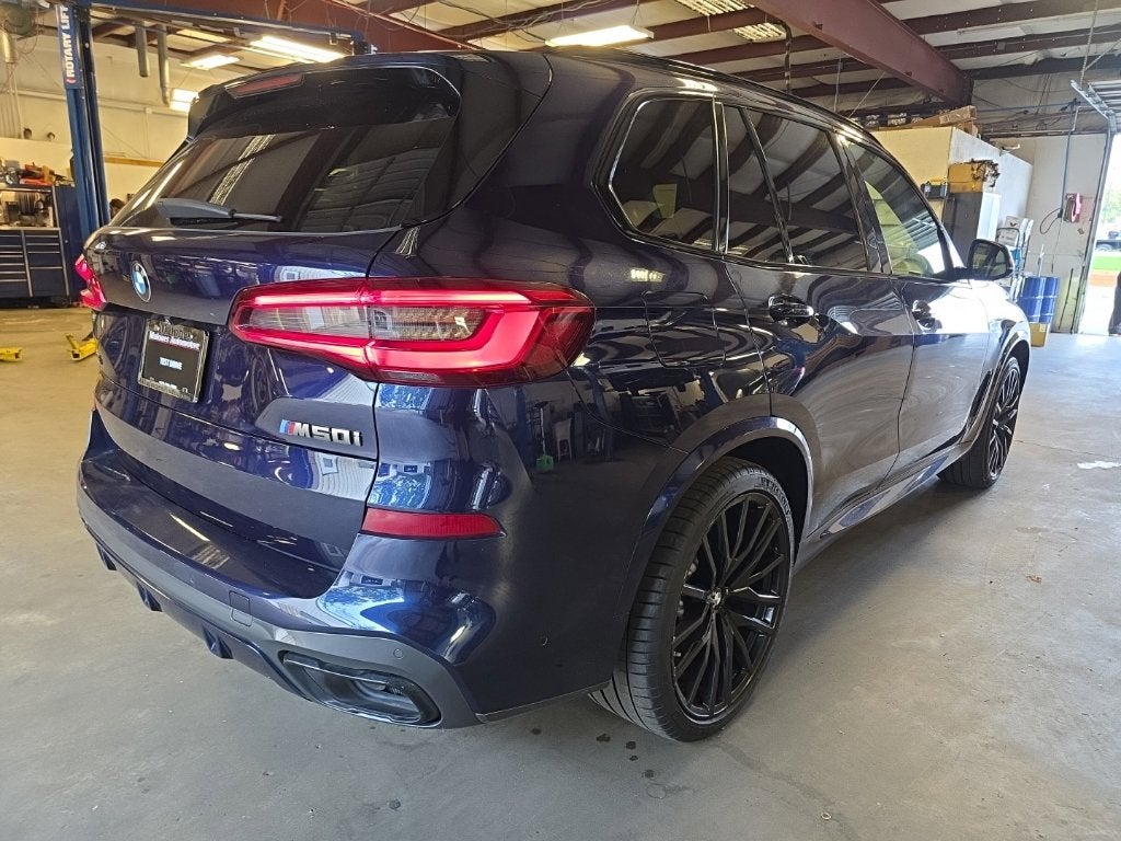 2020 BMW X5 M50i
