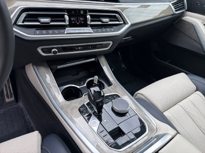 2020 BMW X5 M50i SE 22 EXEC DRVAST PANO SV HU LP SV AC