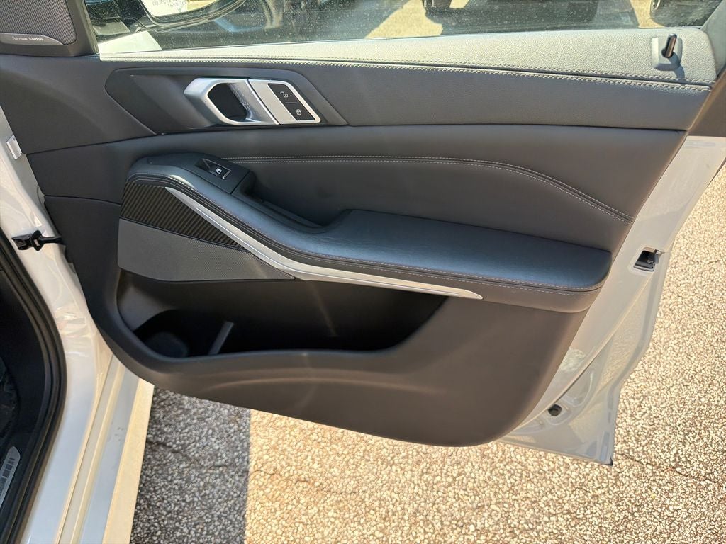 2023 BMW X5 M50i