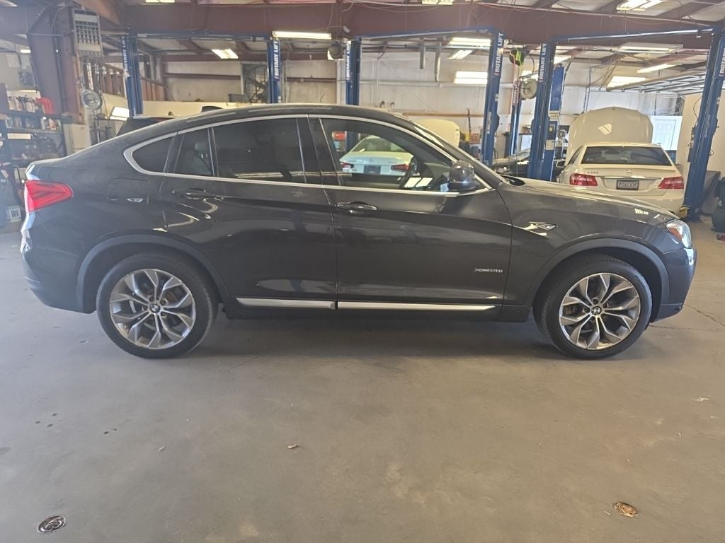 2018 BMW X4 xDrive28i