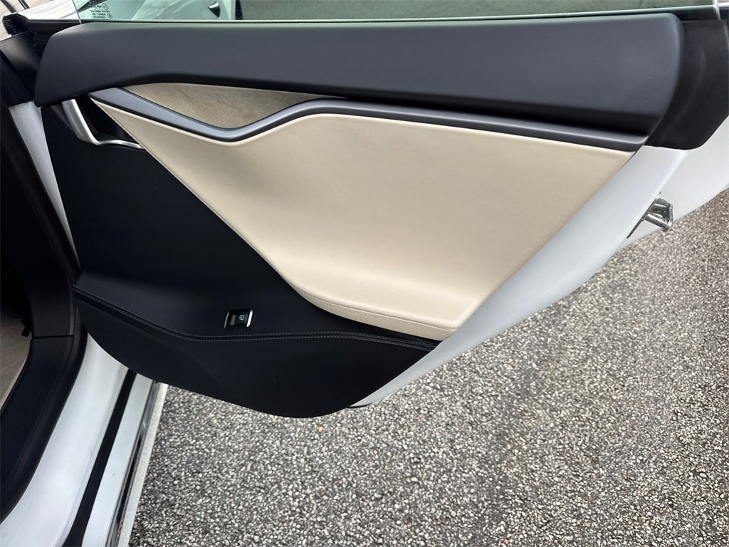2019 Tesla Model S Base