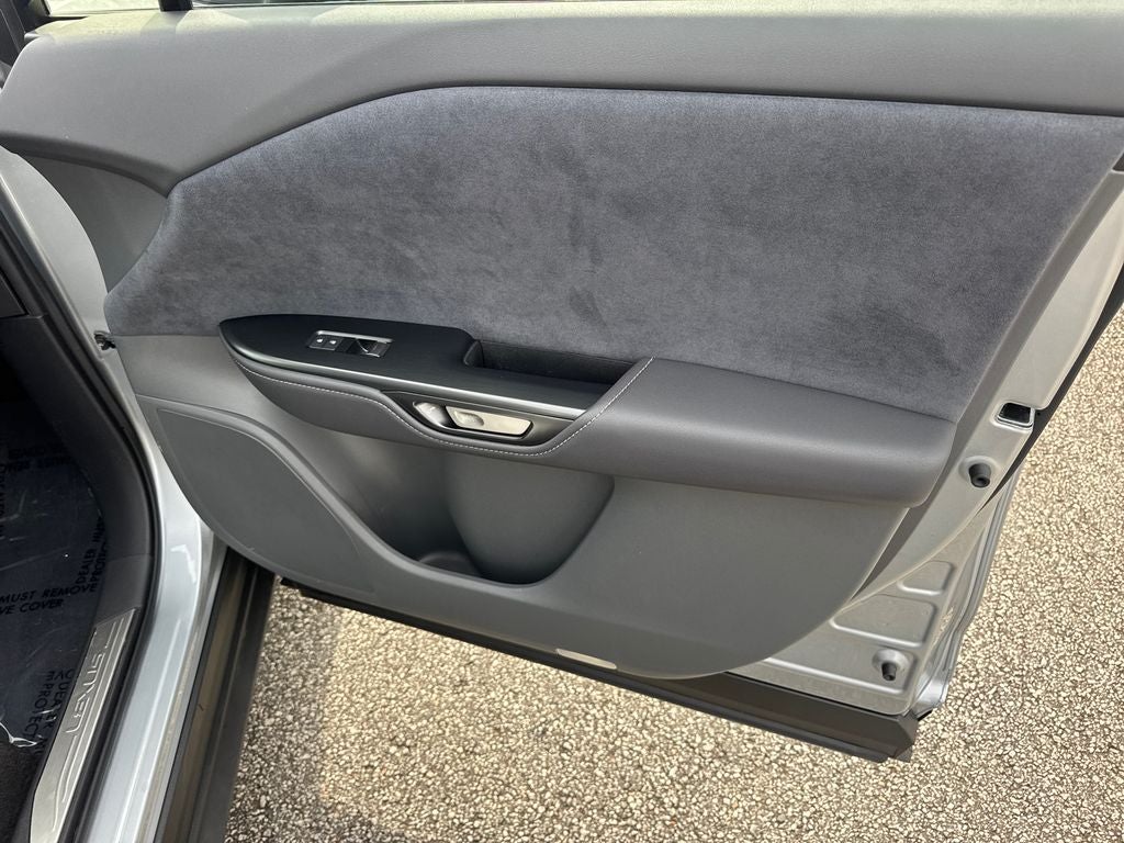 2023 Lexus RZ RZ 450e Luxury