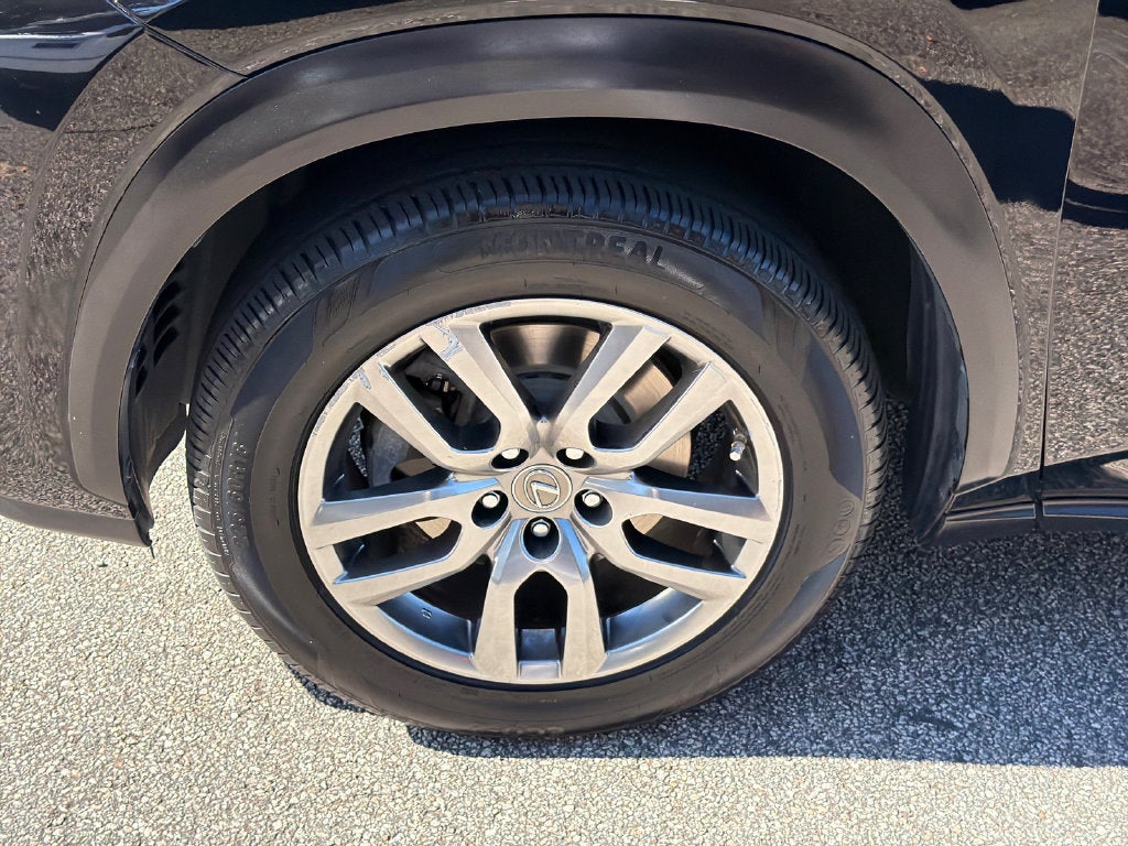 2015 Lexus NX 300h SE * 18 LUX NAV VS