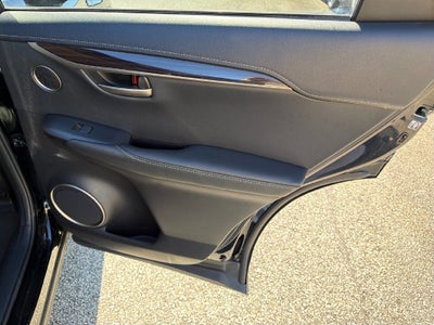 2015 Lexus NX 300h SE * 18 LUX NAV VS
