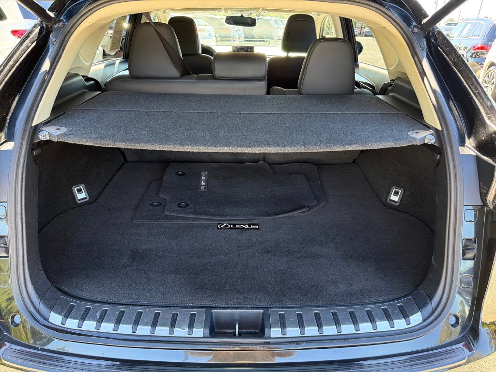 2015 Lexus NX 300h SE * 18 LUX NAV VS