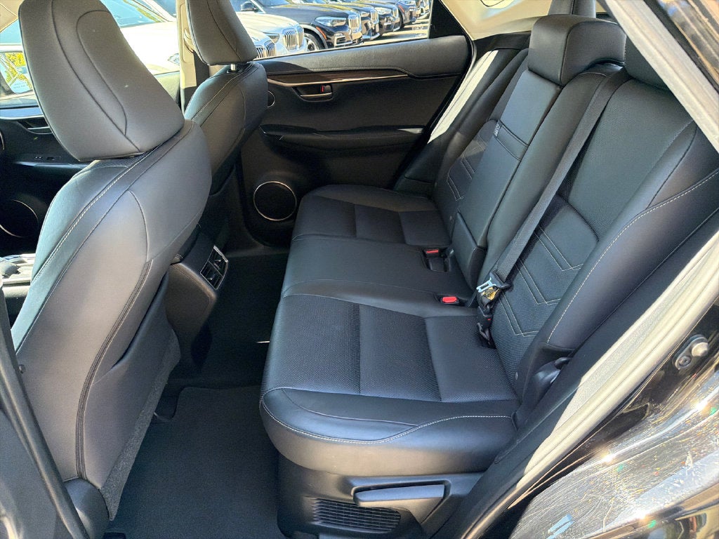 2015 Lexus NX 300h SE * 18 LUX NAV VS