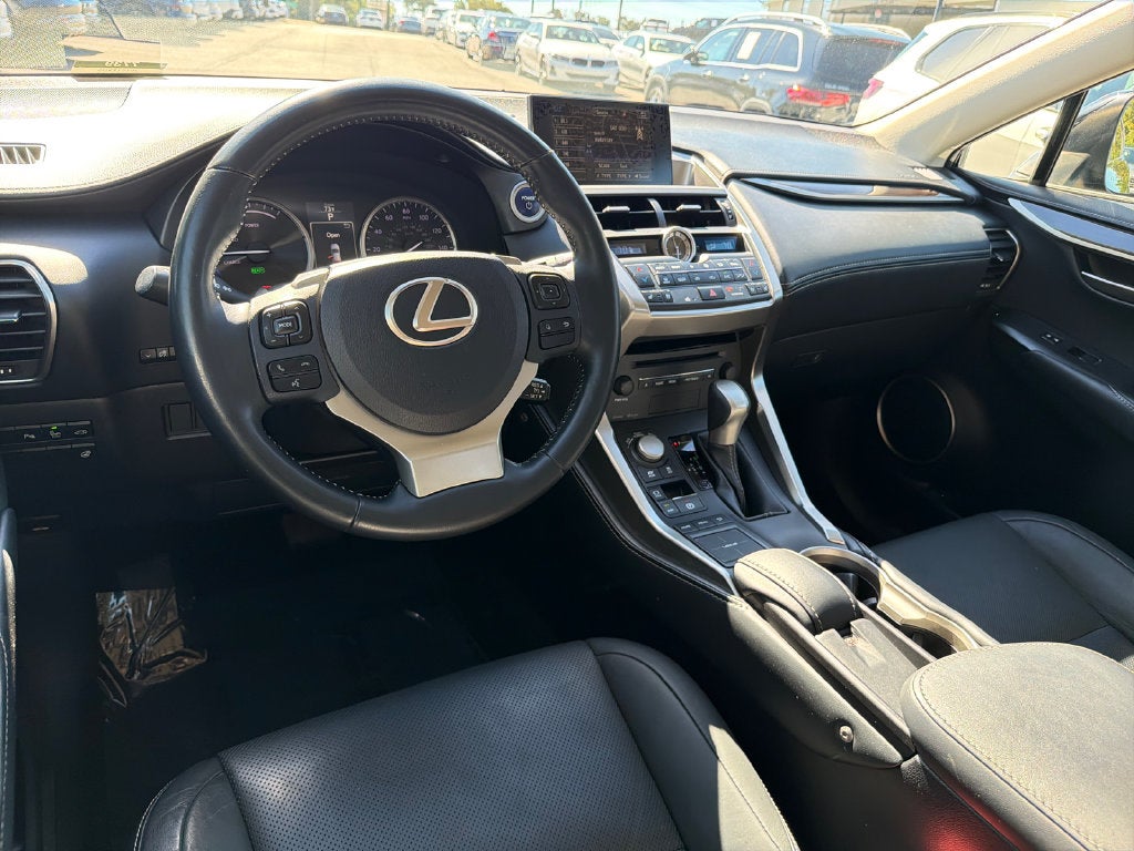 2015 Lexus NX 300h SE * 18 LUX NAV VS