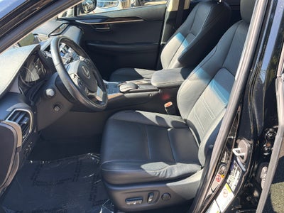 2015 Lexus NX 300h SE * 18 LUX NAV VS