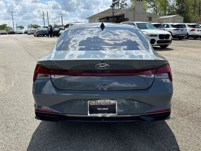 2022 Hyundai Elantra SEL