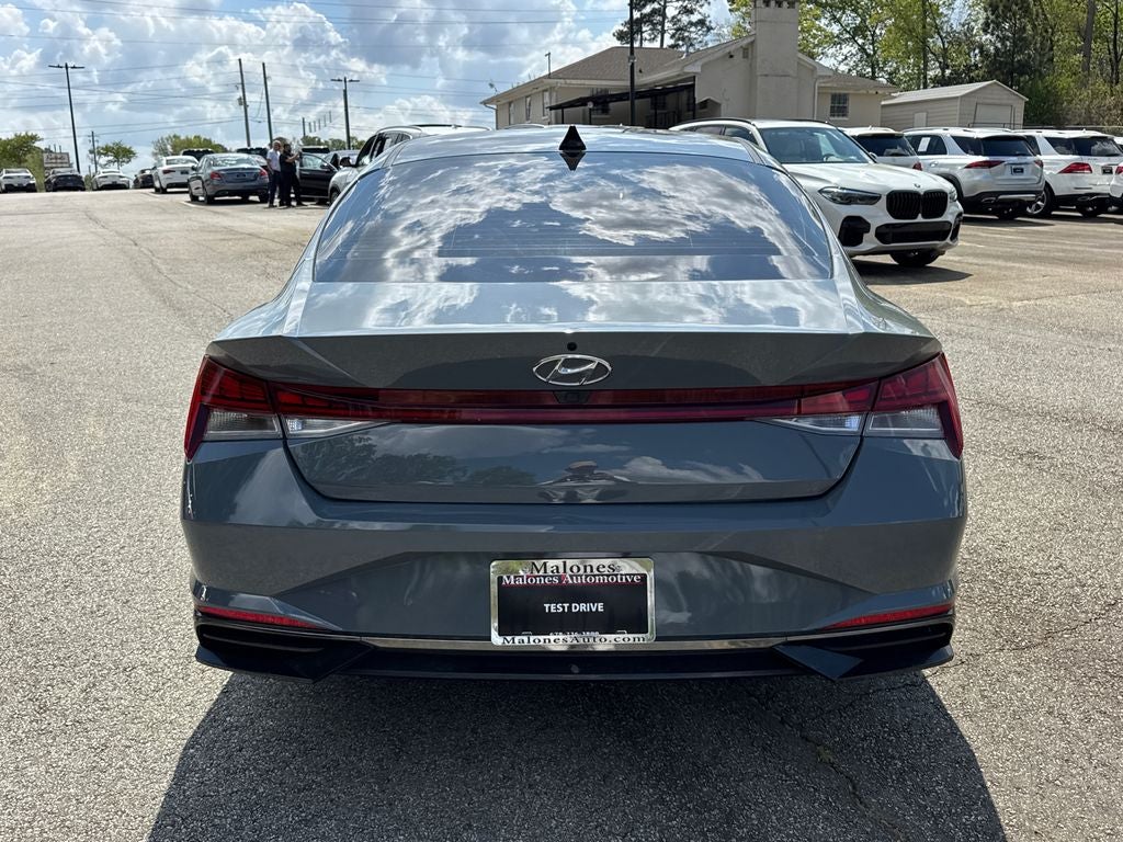 2022 Hyundai Elantra SEL