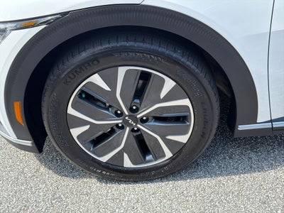 2022 Kia EV6 Light NE 19 HK AC