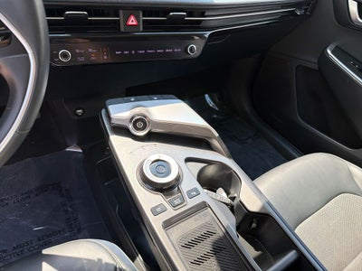 2022 Kia EV6 Light NE 19 HK AC
