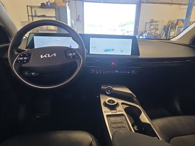 2022 Kia EV6 Light
