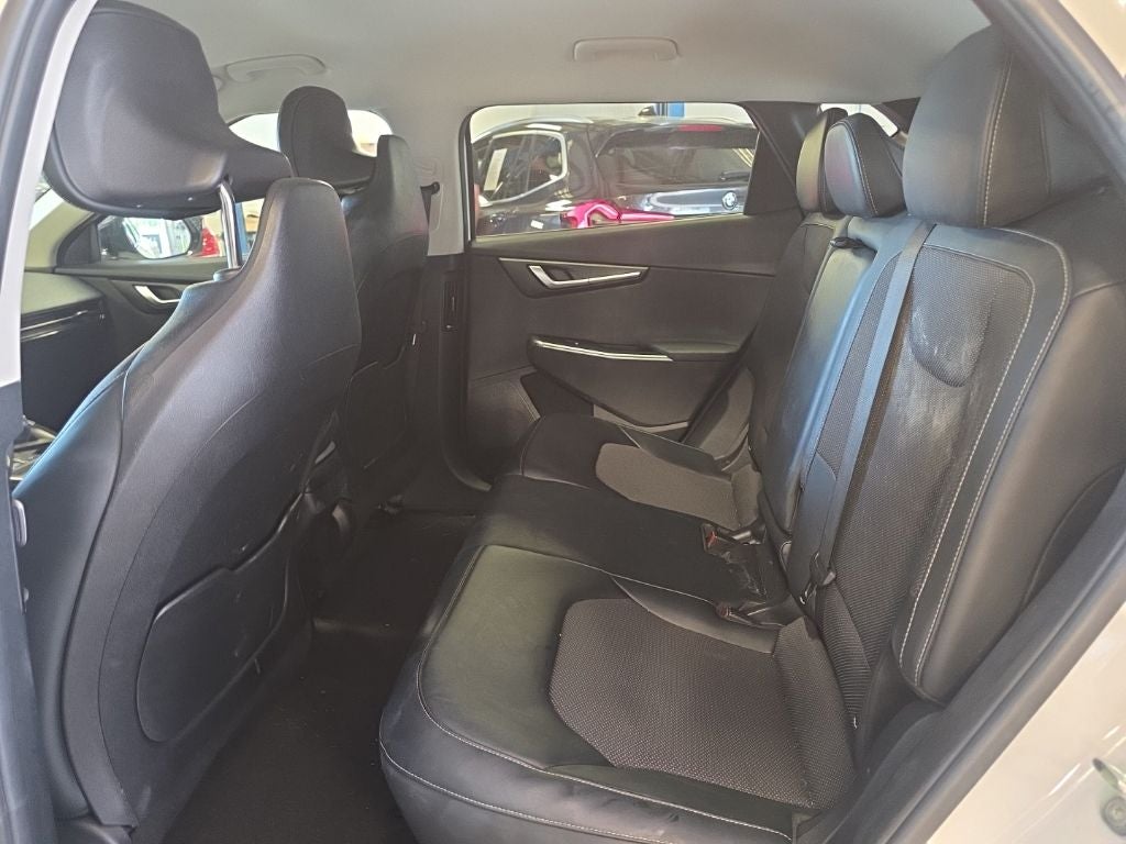 2022 Kia EV6 Light
