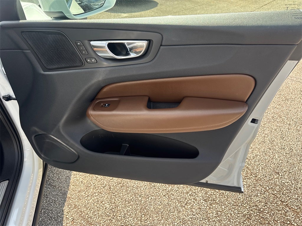 2019 Volvo XC60 Hybrid Inscription