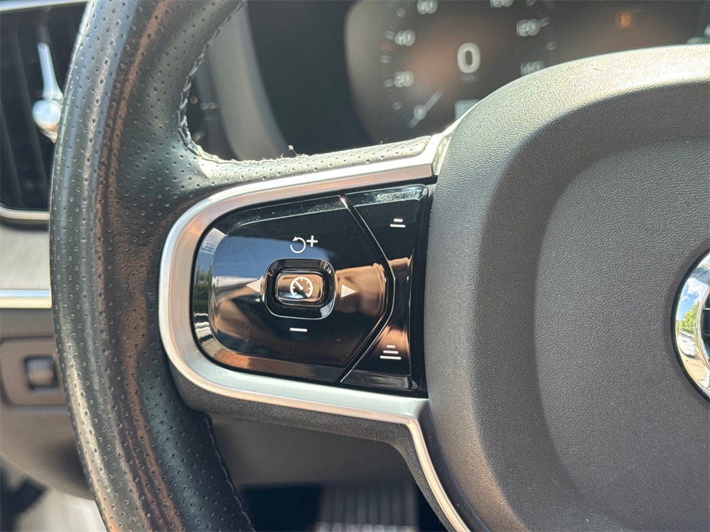 2019 Volvo XC60 Hybrid Inscription