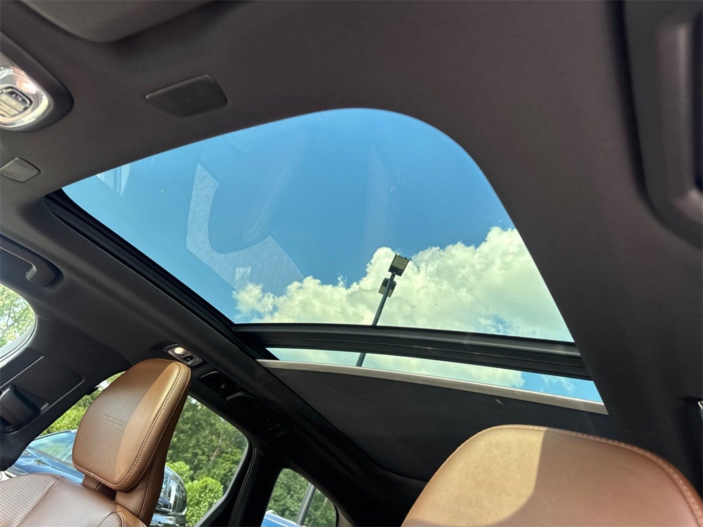 2019 Volvo XC60 Hybrid Inscription