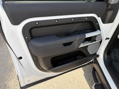 2023 Land Rover Defender 130 S SE 19 TH AC