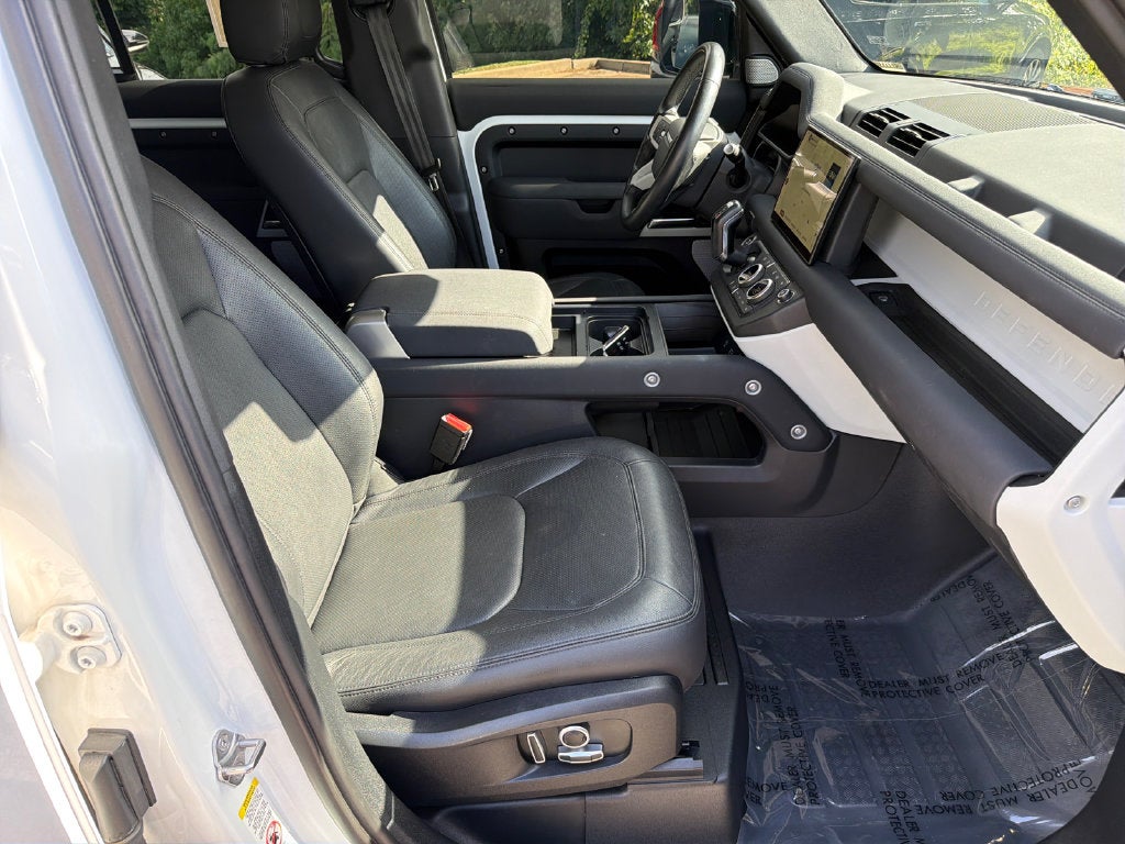 2023 Land Rover Defender 130 S SE 19 TH AC