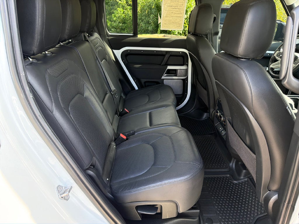 2023 Land Rover Defender 130 S SE 19 TH AC
