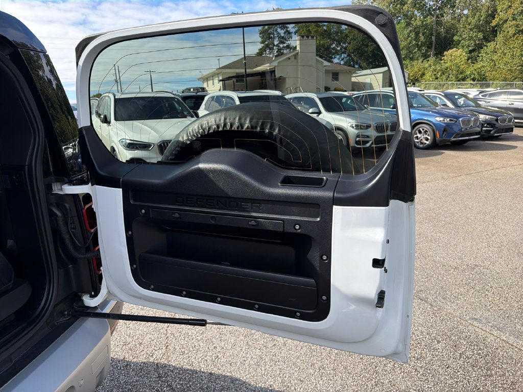 2023 Land Rover Defender 130 S SE 19 TH AC