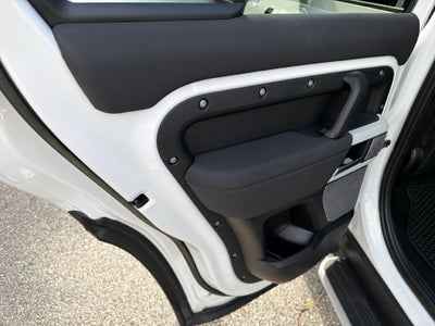 2023 Land Rover Defender 130 S SE 19 TH AC