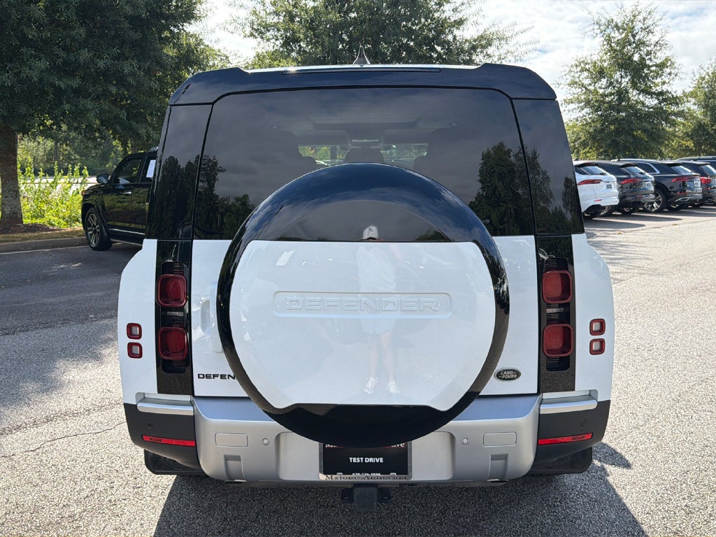 2023 Land Rover Defender 130 S SE 19 TH AC