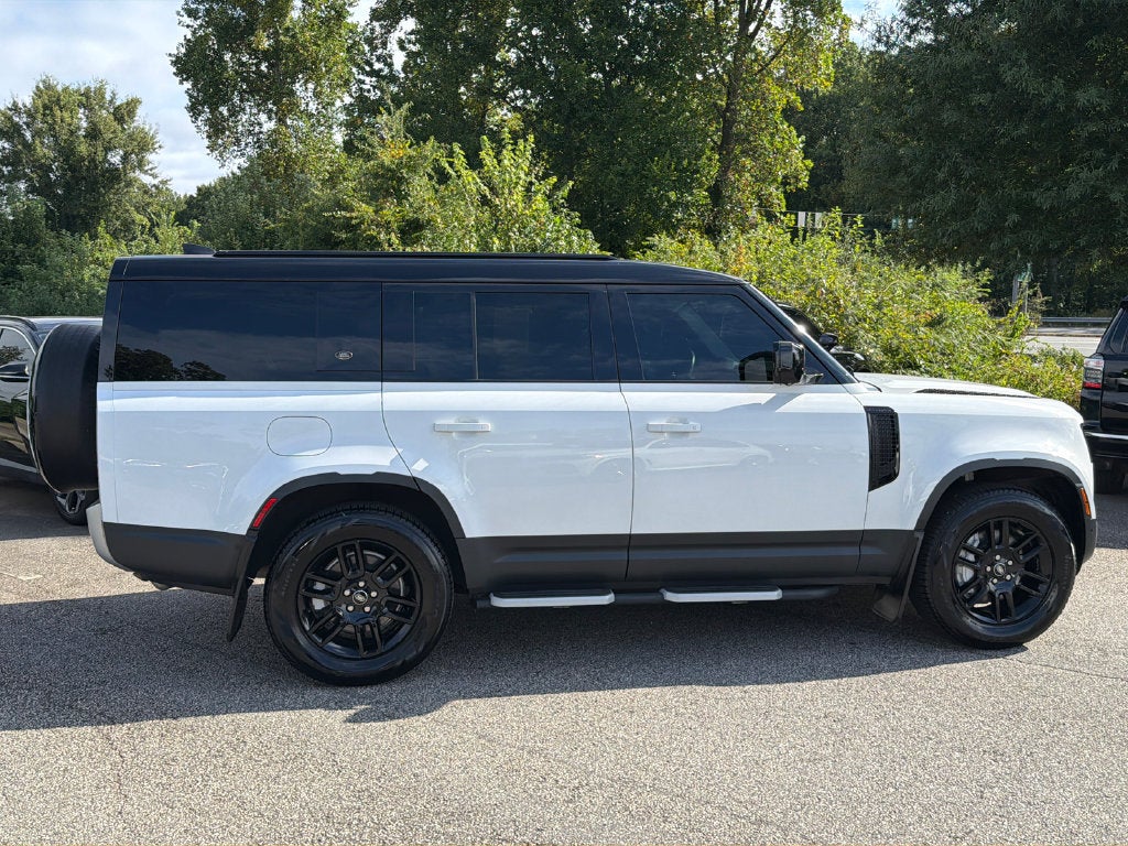 2023 Land Rover Defender 130 S SE 19 TH AC