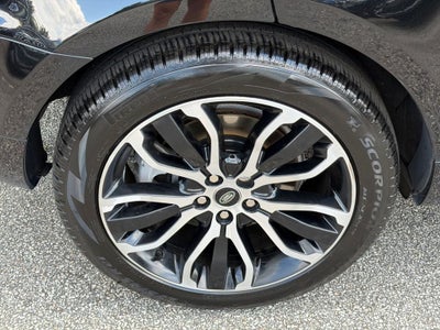 2021 Land Rover Range Rover Sport HSE Silver Edition