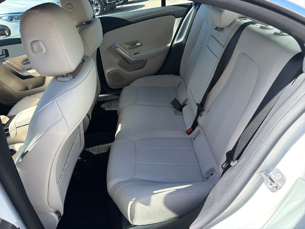2023 Mercedes-Benz CLA 20