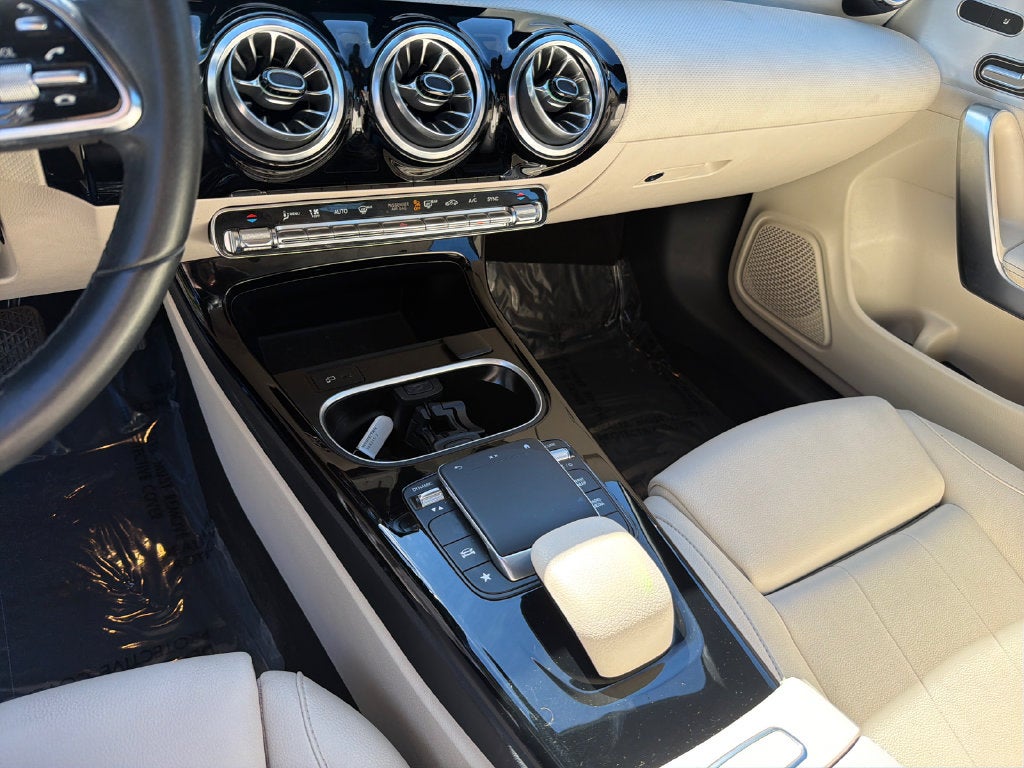 2023 Mercedes-Benz CLA 30