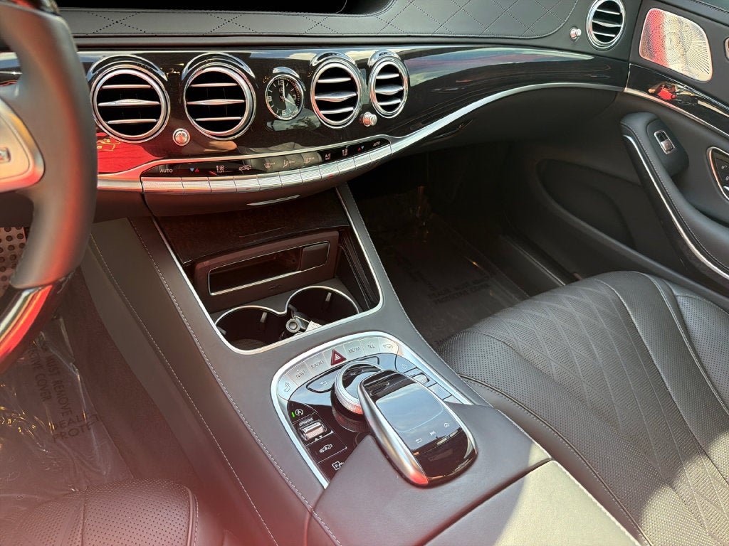 2020 Mercedes-Benz S-Class S 560 SE 20 AMG® DT PANO HU SV VS AC