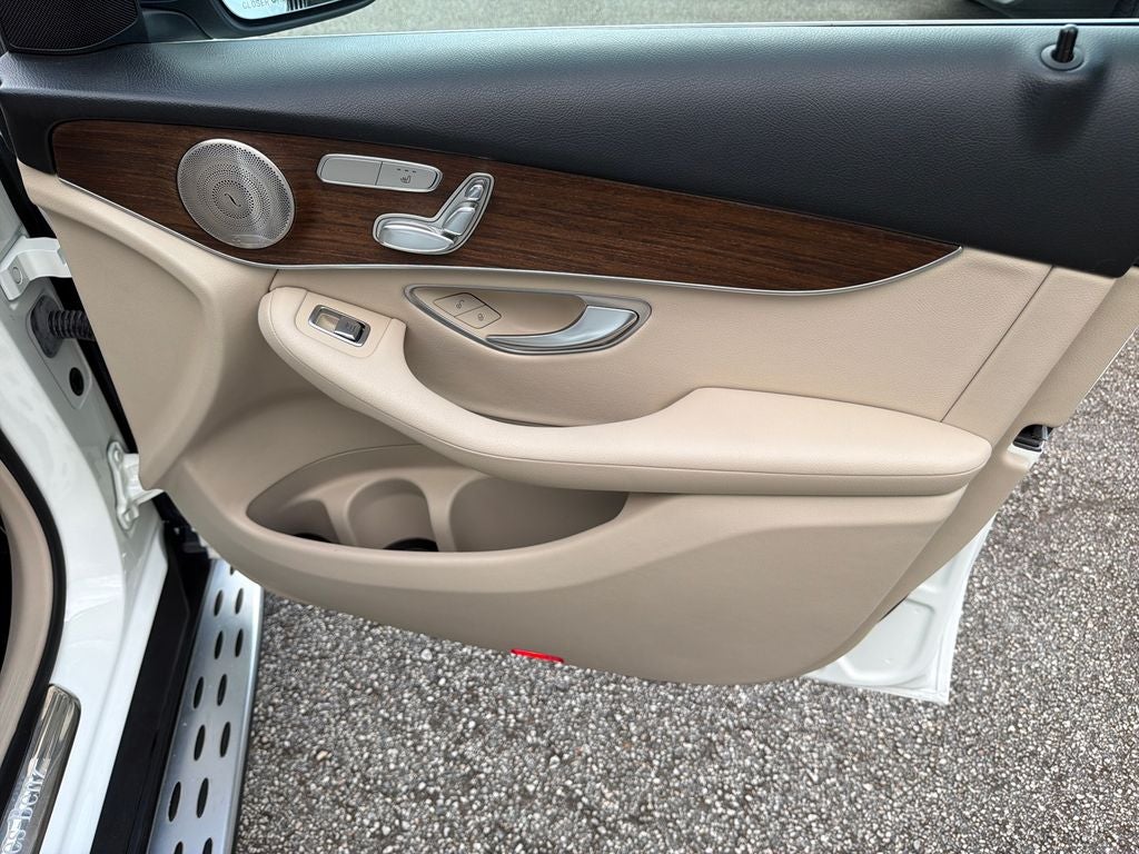 2021 Mercedes-Benz GLC GLC 300