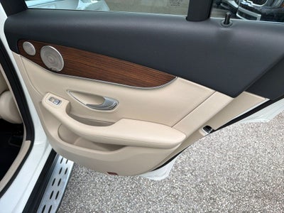2021 Mercedes-Benz GLC GLC 300