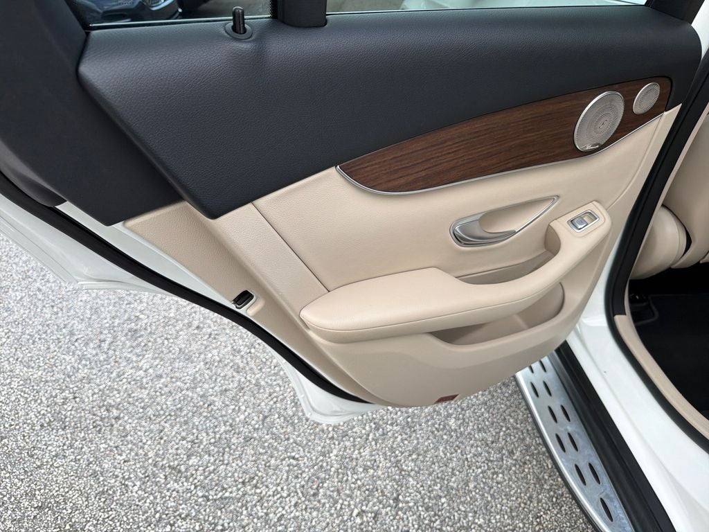 2021 Mercedes-Benz GLC GLC 300