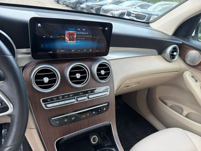2021 Mercedes-Benz GLC GLC 300