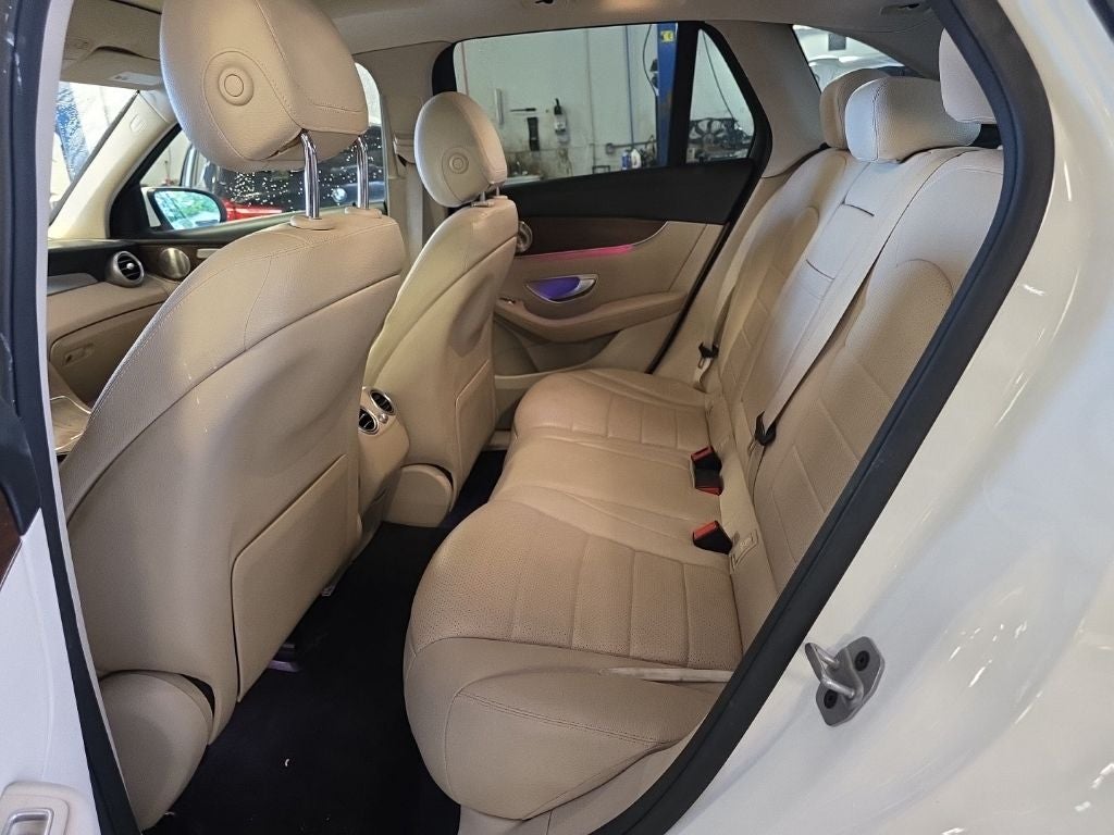 2021 Mercedes-Benz GLC GLC 300