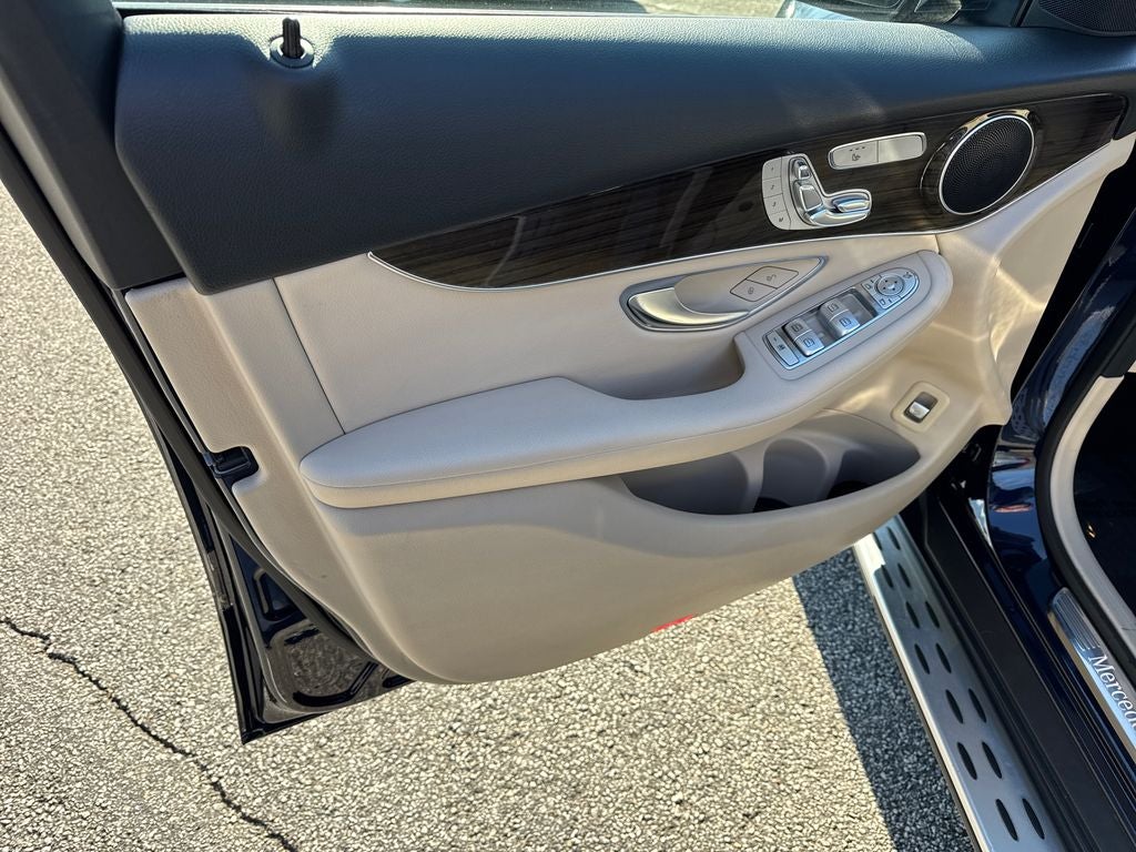 2021 Mercedes-Benz GLC GLC 300