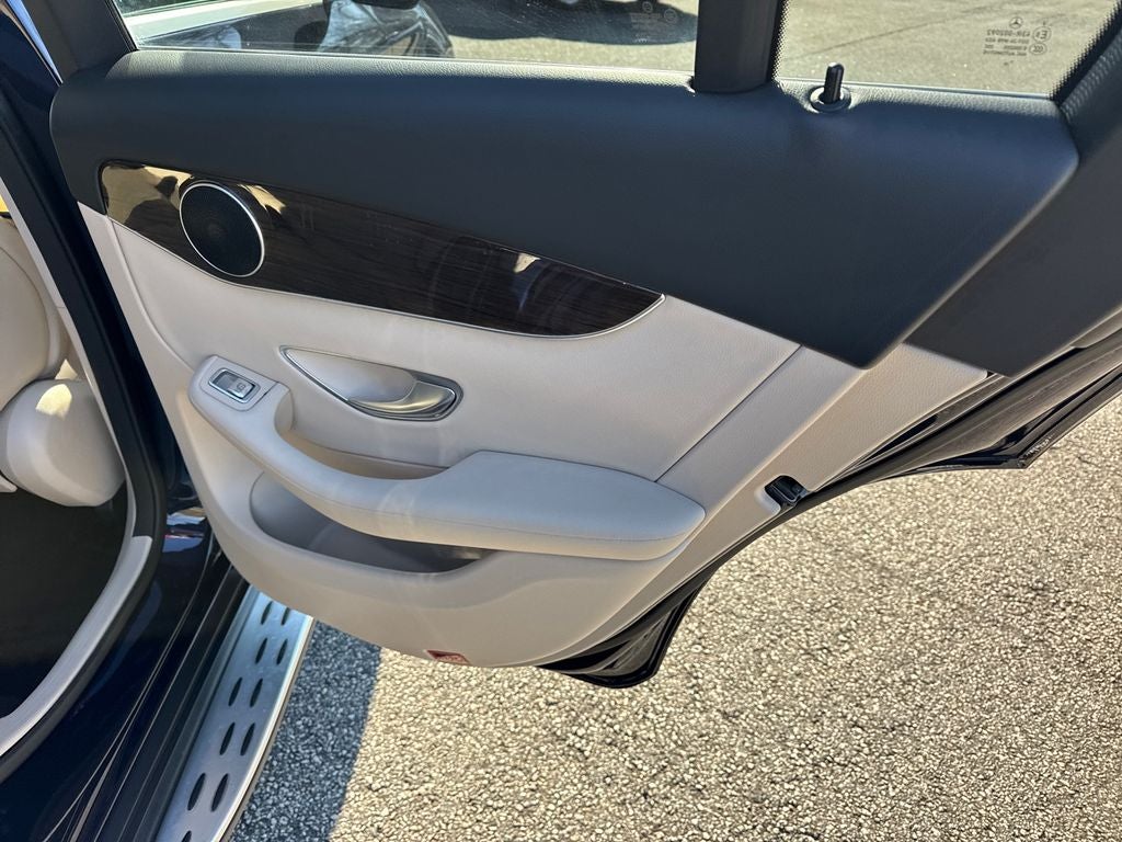 2021 Mercedes-Benz GLC GLC 300