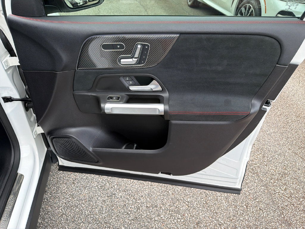 2021 Mercedes-Benz GLB GLB 250 SE 19 AMG® PT 3rdROW AC