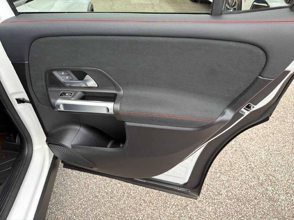 2021 Mercedes-Benz GLB GLB 250 SE 19 AMG® PT 3rdROW AC