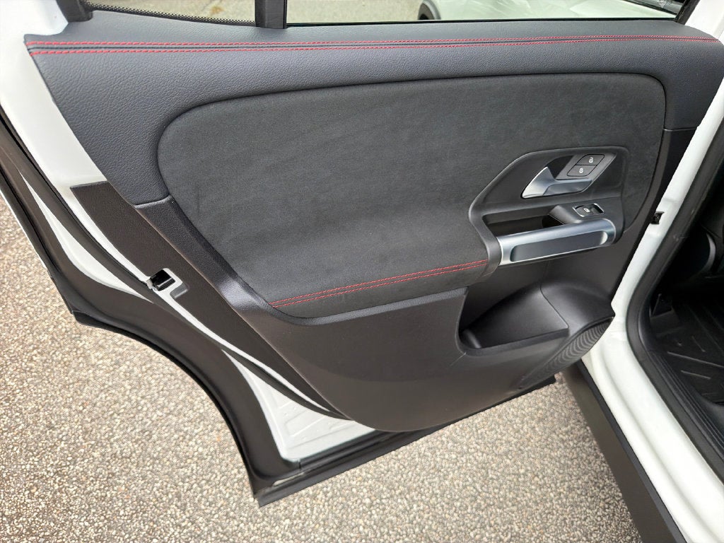 2021 Mercedes-Benz GLB GLB 250 SE 19 AMG® PT 3rdROW AC