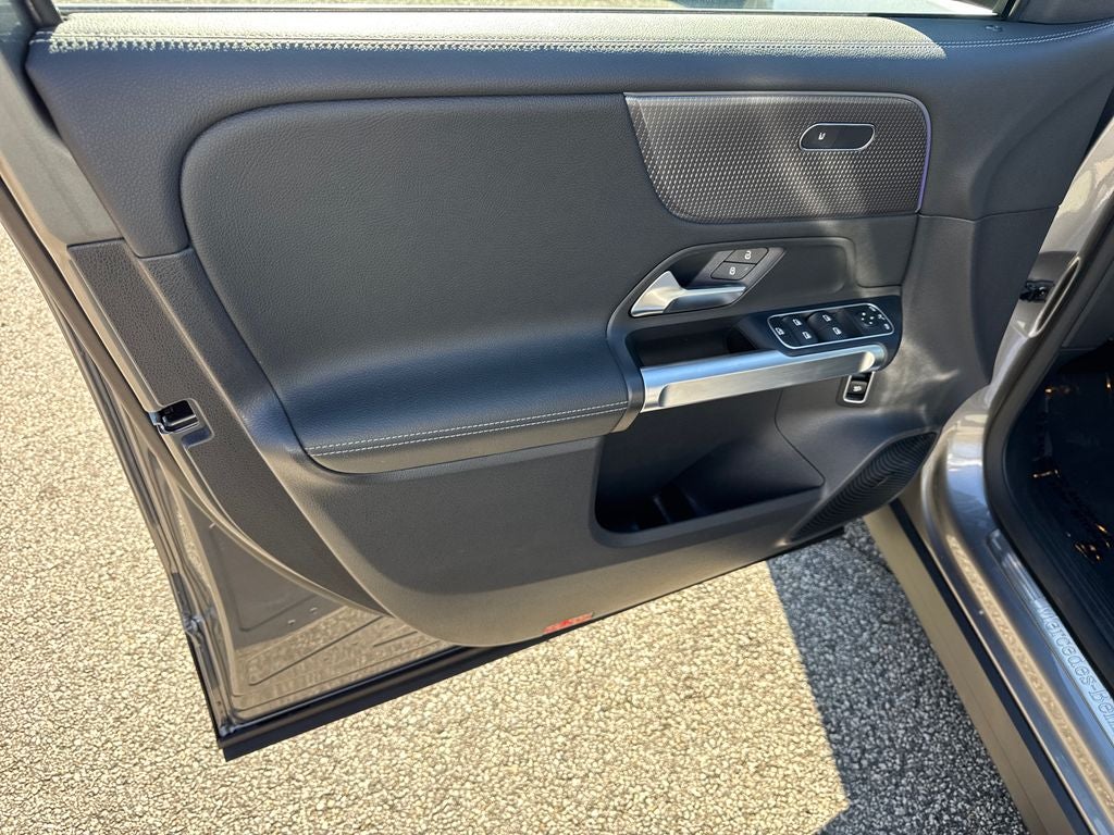 2022 Mercedes-Benz EQB EQB 350