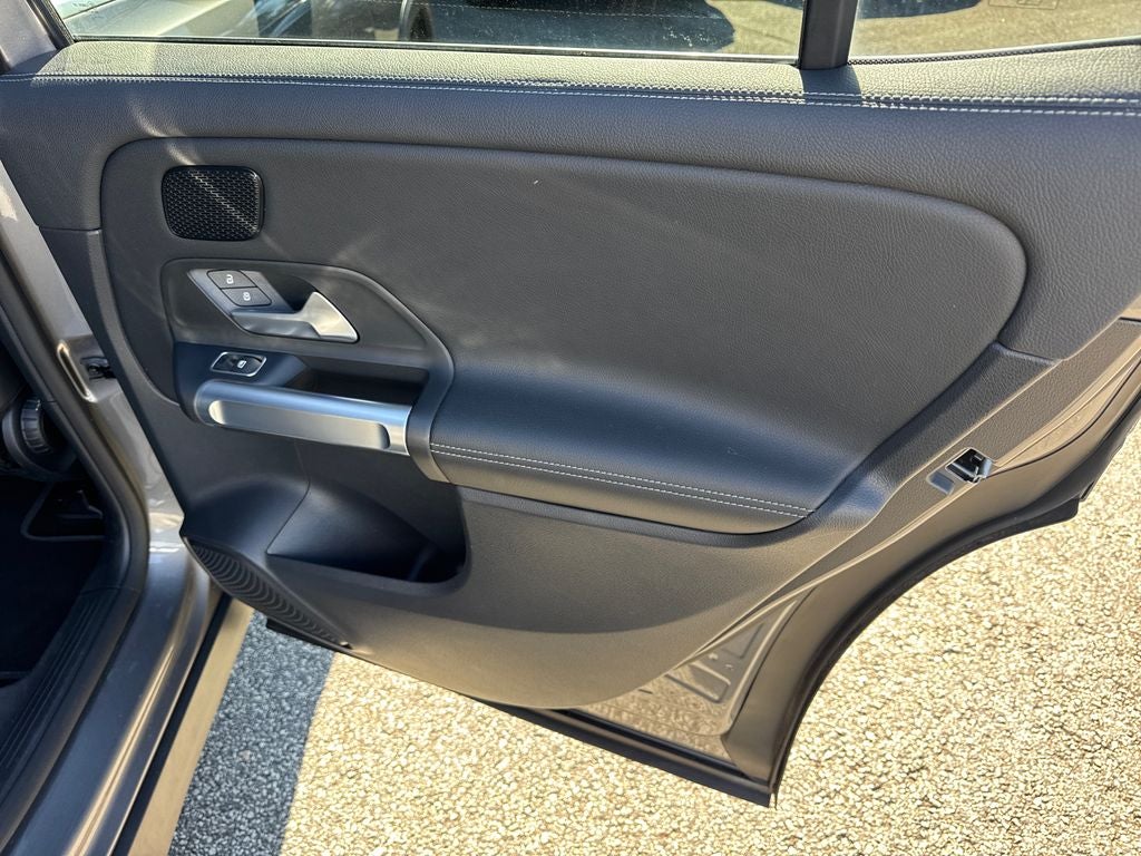 2022 Mercedes-Benz EQB EQB 350