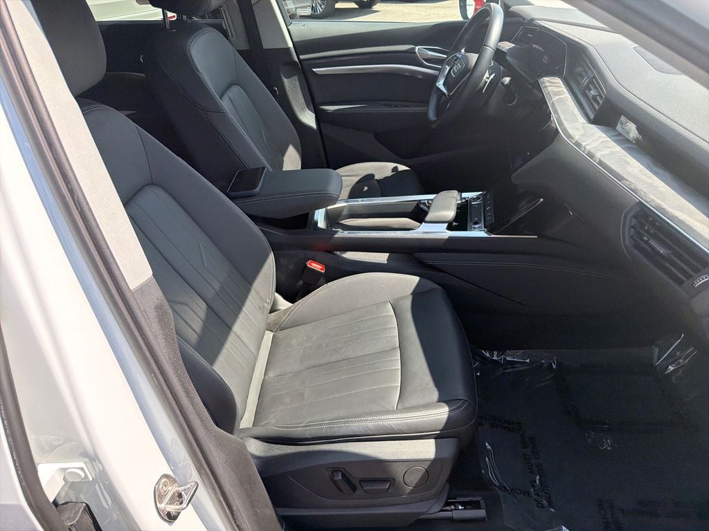 2022 Audi e-tron Premium