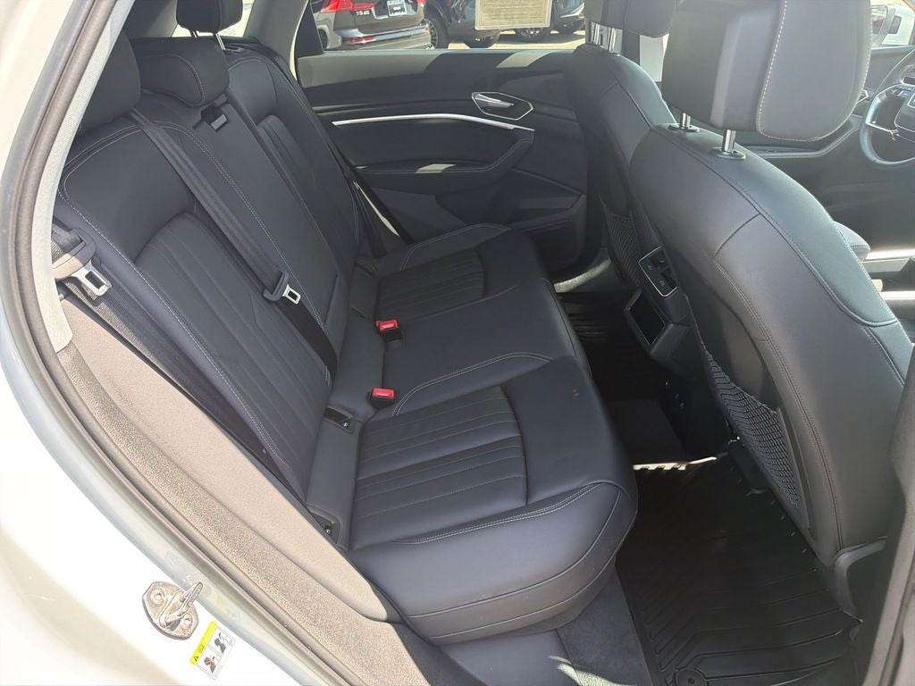 2022 Audi e-tron Premium