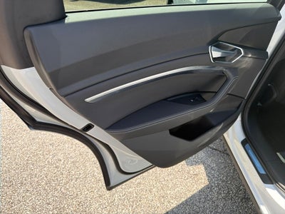 2022 Audi e-tron Premium