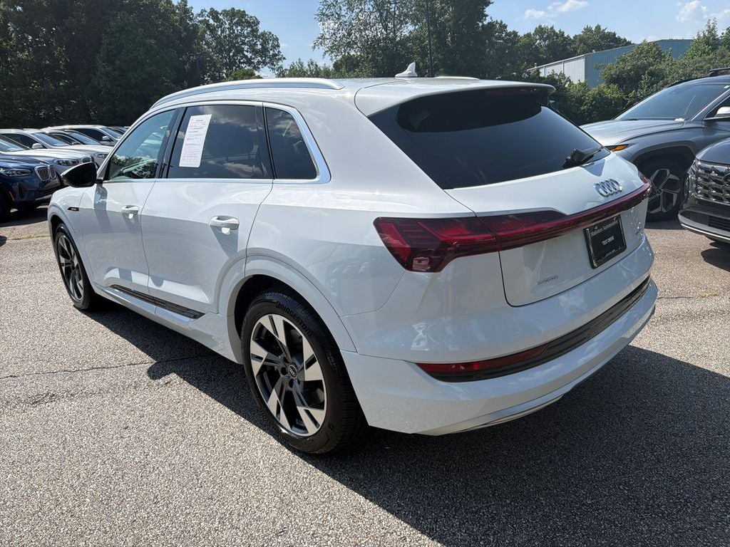 2022 Audi e-tron Premium
